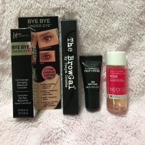 **SOLD** Makeup Bundle
